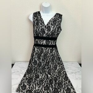 AB Studio Dress Women Size 6 Black Floral Sleeveless Lined V Neck Pullover​